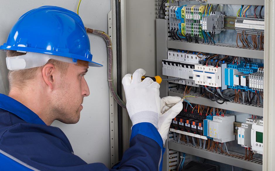 recherche électricien Lésigny